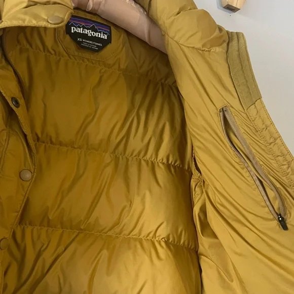 EUC Patagonia Silent Down Jacket, cosmic gold, xsmall - Picture 6 of 8